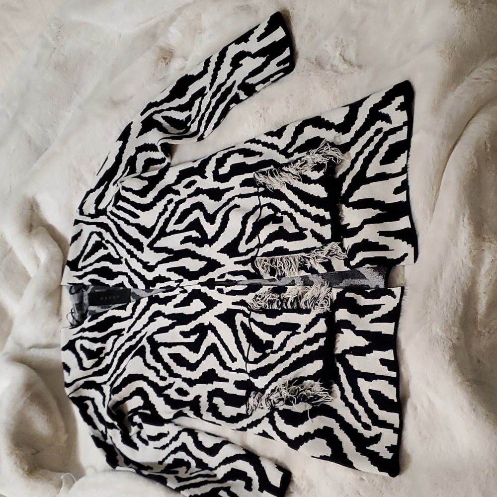 Cyrus Sweater - Picture 1 of 6